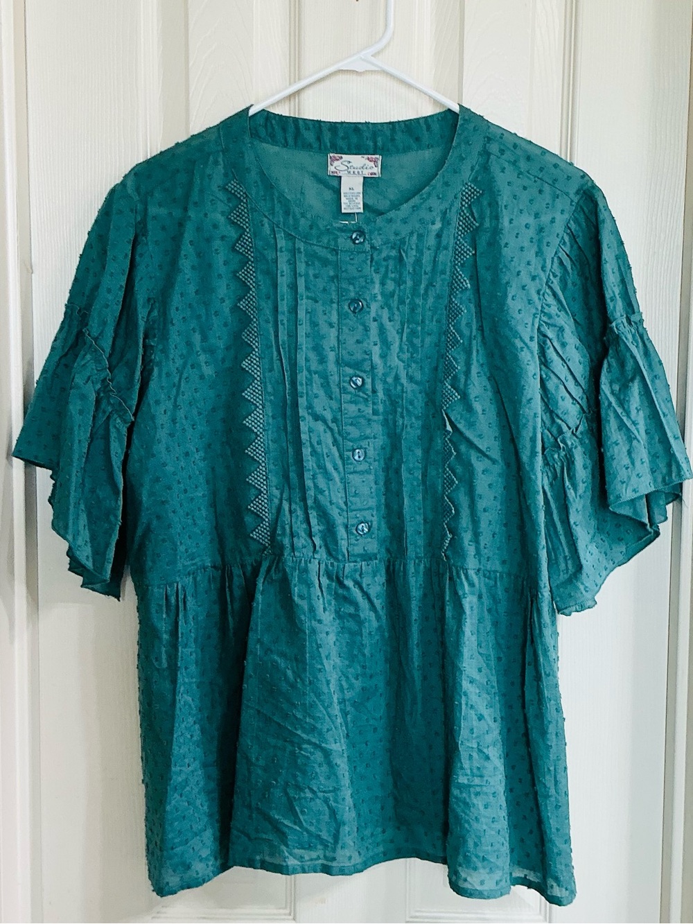 NWT! Studio Dotted Swiss Romantic Cotton Top XL